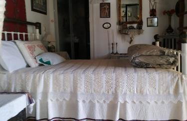 Melissa Apartments - Photo 2