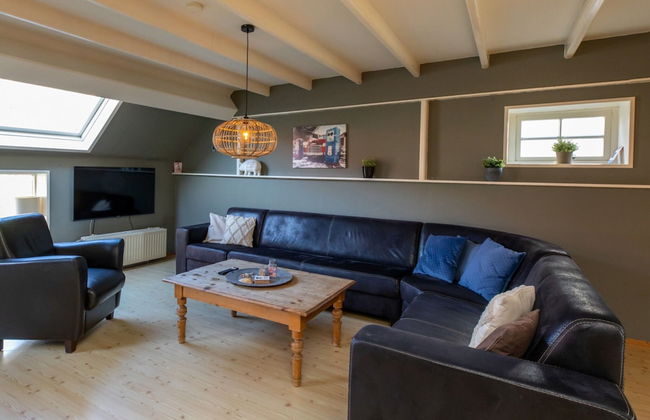 Welcoming Holiday Home With Garden - Photo 5