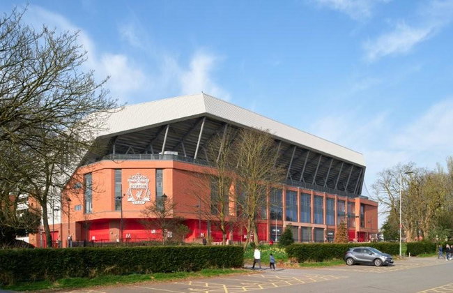 Liverpool FC Home Game - Hospitality Match Ticket - Foto 2