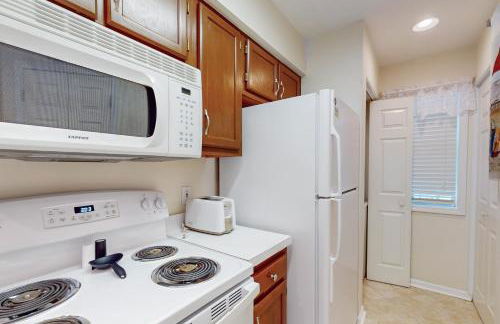 Balcony and Pool Access Longs Cozy Haven - Foto 10