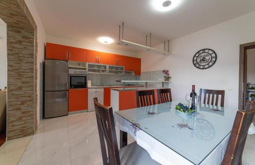 Nany-Villa with heated pool - Foto 12