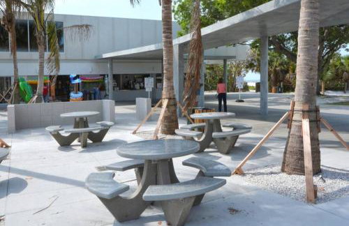 Siesta Key Village-Suite #4: A block to the Beach! - Foto 12