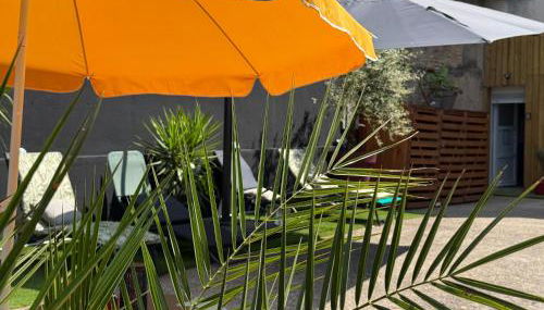 Escale au jardin des rêves terrasse parking privée 8 personnes - Foto 2