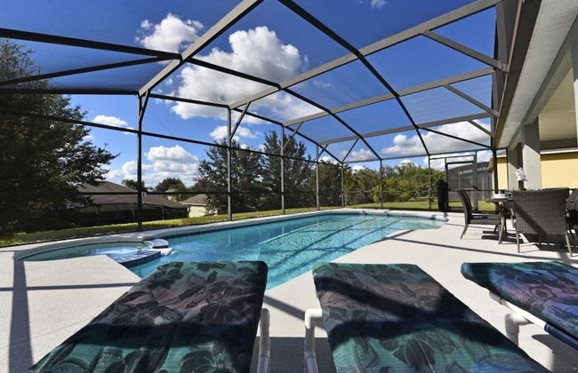 Beautiful 5 Bed Pool Game Room 5 Bedroom Home by RedAwning - Foto 17