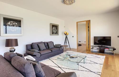 Villa Vitoria - by LovelyStay - Foto 8