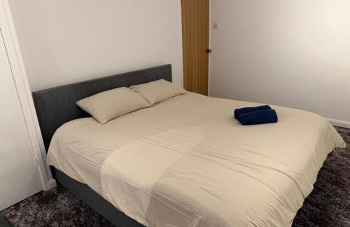 Bauhaus Inspired 2 Bedroom Townhouse Near The City Centre With Drive Parking - Foto 27