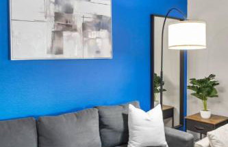 Prime Location, 2 mins to Airport, 5 mins to Dwntn - Foto 16