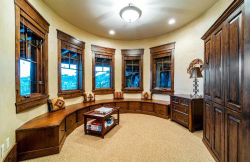 8 Bedroom Deer Valley Masterpiece with endless views. Theater hot tub game room ski-inout - Photo 46