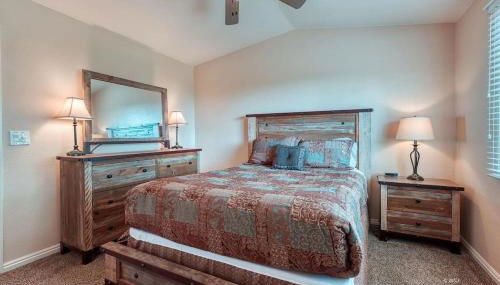 3BR / 2BA Townhome with Pool, Patio, WiFi, Washer/Dryer - Foto 4