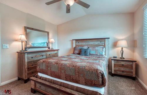 3BR / 2BA Townhome with Pool, Patio, WiFi, Washer/Dryer - Foto 4