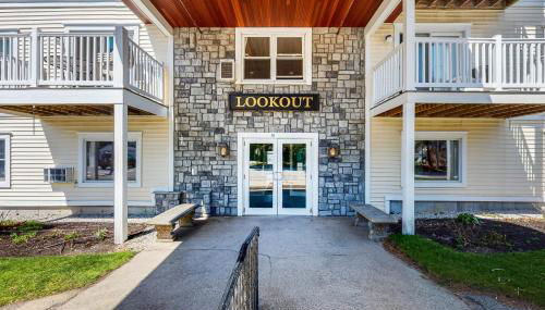 The Lookout #210 - Photo 3