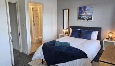 Stunning Contractor home, Company workers WLC, Netflix - Foto 4, wardrobe