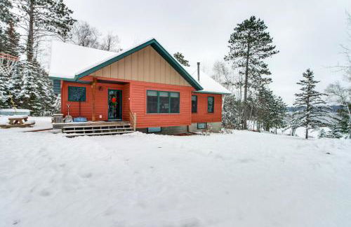 Dock and Foosball Esquagama Lake Family Cabin - Foto 30