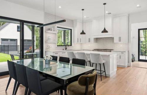 East Hamptons Modern 8 Bedroom New Construction - Foto 17