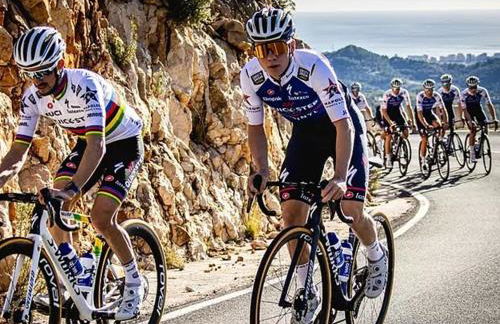 Off-grid Luxury Villa with Tikibar by the pool. - Photo 78