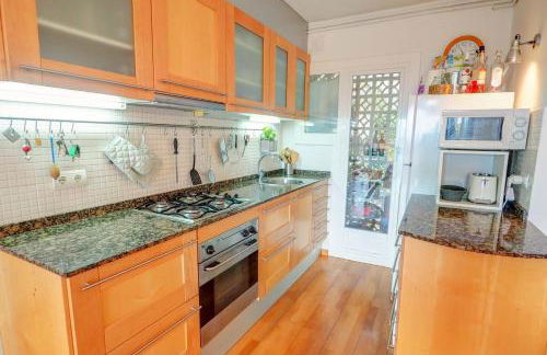 Tropical Terrace Apartment by Hello Homes Sitges - Photo 32