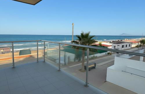 Sol, Mar y Terraza XXL frente a la playa - Foto 12