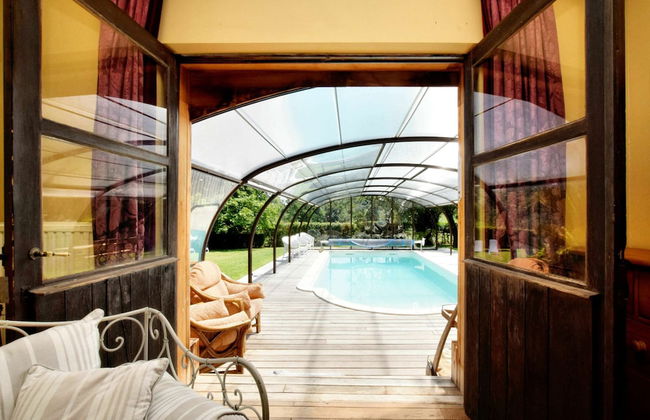 Magnificent Holiday Home in Baronville With Heated Pool & Billiards - Photo 27