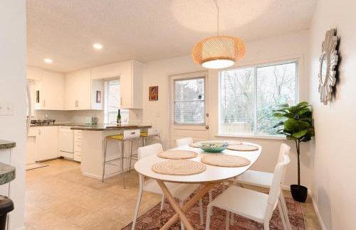 Spacious Retreat 3 Miles to Airport 12 to Seattle - Foto 20