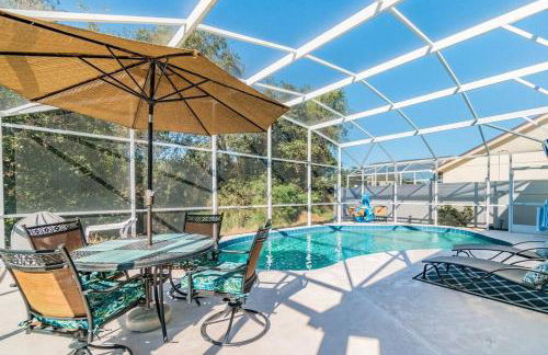 THIS IS PARADISE FOUND! Private In-Ground Pool Home, Views, Near Dis, NO Steps, LOW Rates! - Foto 30