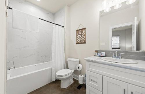 NEW Willow House KING Garage Sports Complex - Foto 11