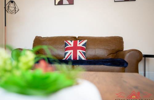 Darlington Modern 2 Bed Apartment Great for Contractors - Photo 15