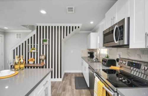 Central Yellow Gem: Cozy Views & Proximity - Foto 37