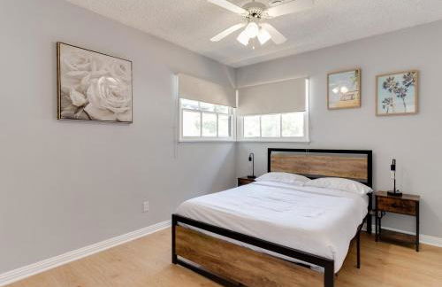 Charming 5 Bedroom Granada Hills House with Pool - Foto 7