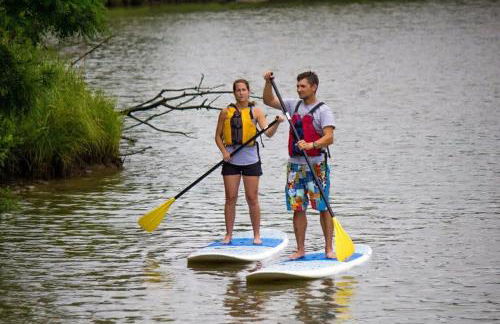 New Intown Waterfront Townhome wPool & Location - Foto 51