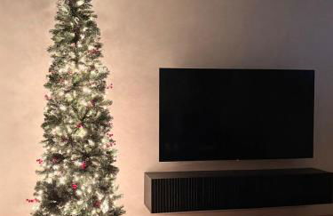 Huge Private Suite with Pool Table, Sauna & Fire Pit - Foto 4