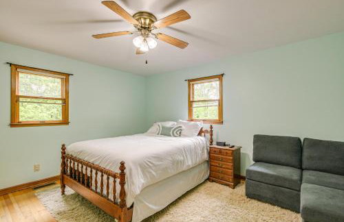 5 Mi to Lake Robinson: WFH-Friendly Home w/ Pool - Photo 13
