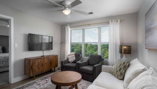 Fourth & River - Top-Floor condo with River Views - 3 King Suites - Foto 3