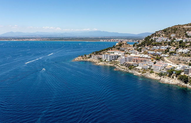 Centrally Heated Apt. in Roses - Photo 27