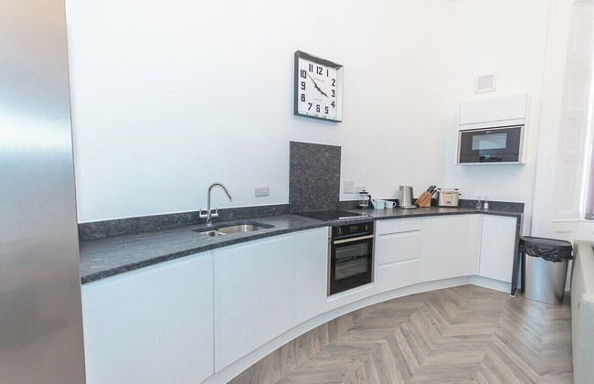 The Crescent by Pureserviced - Foto 43