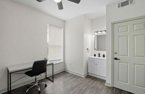 Modern 2BR2BA Near University District - Foto 3