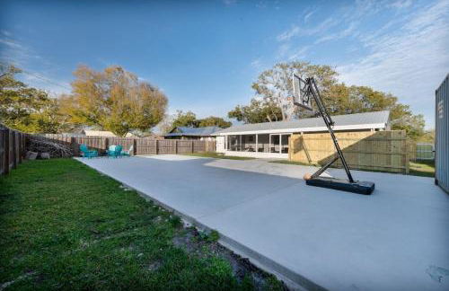 Downtown Home with Basketball, Firepit and Just 20 Miles to Disney - Foto 2