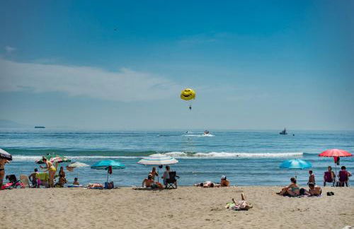 TIMON II, Luxury 3 bedroom Beachside Apartment - Foto 34