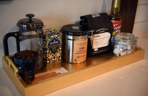 HostWise Stays - Grandview Balcony with Stunning Skyline Views - Foto 26