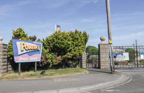 Ocean Breeze - Photo 20