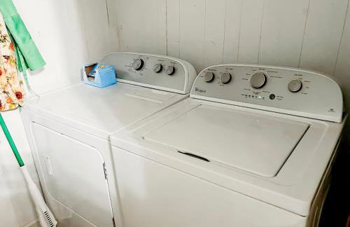 Giggling Creek Cottage - BedJet! King Sized! Gazebo, 45 Acres, Arcades, Nintendo, more - Photo 46