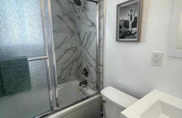 Modern Studio W Parking 10 min to FLL and Beach - Foto 6