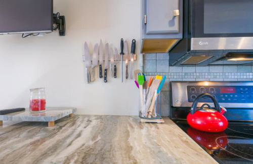 Nature Lover's Pondside Getaway - Photo 8