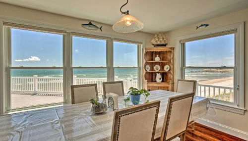 Sunny Beach House Getaway - Steps From Water! - Foto 3