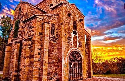 LA TERRAZA DE LA VEGA - Ubicación inmejorable , wifi , terraza y parking gratuito - Foto 50