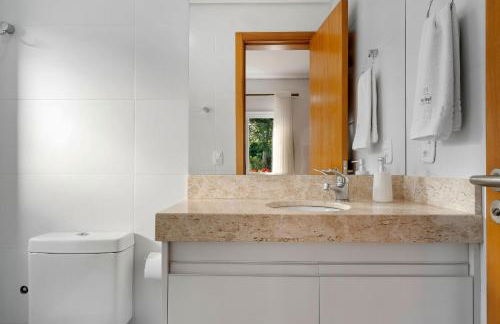 Casa de Pedra 2 Suítes c/ Piscina by Achei Gramado - Photo 30