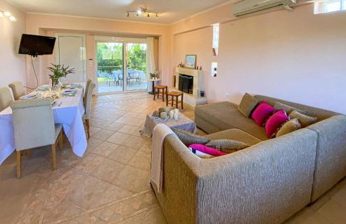 Gorgeous Home In Lakkopetra With Wifi - Foto 14