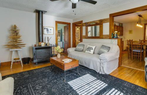 Pet-Friendly Topton Home with Patio, Deck and Views! - Foto 6