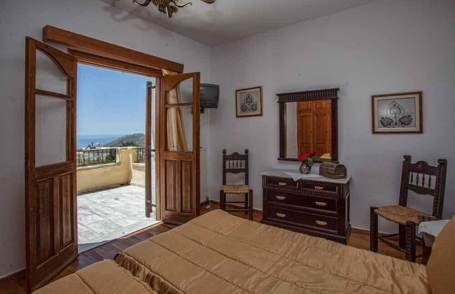 Petrinos Milos - Foto 3