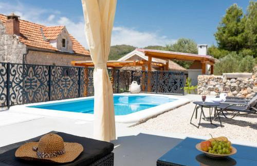 Stone House Prapatna-Two Bedroom Holiday Home with Swimming Pool - Foto 39