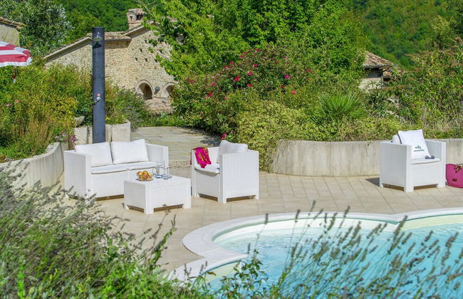 Beautiful Villa in Belforte All'isauro With Swimming Pool - Foto 54